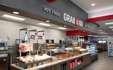Hot bar at RaceTrac with grab and go hot foods
