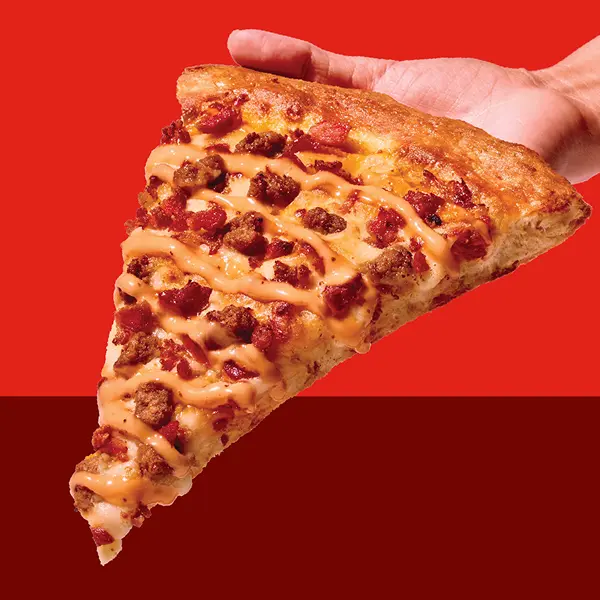 PR_17436_LTO Bacon Cheeseburger Pizza - August 2026_standard-card.webp